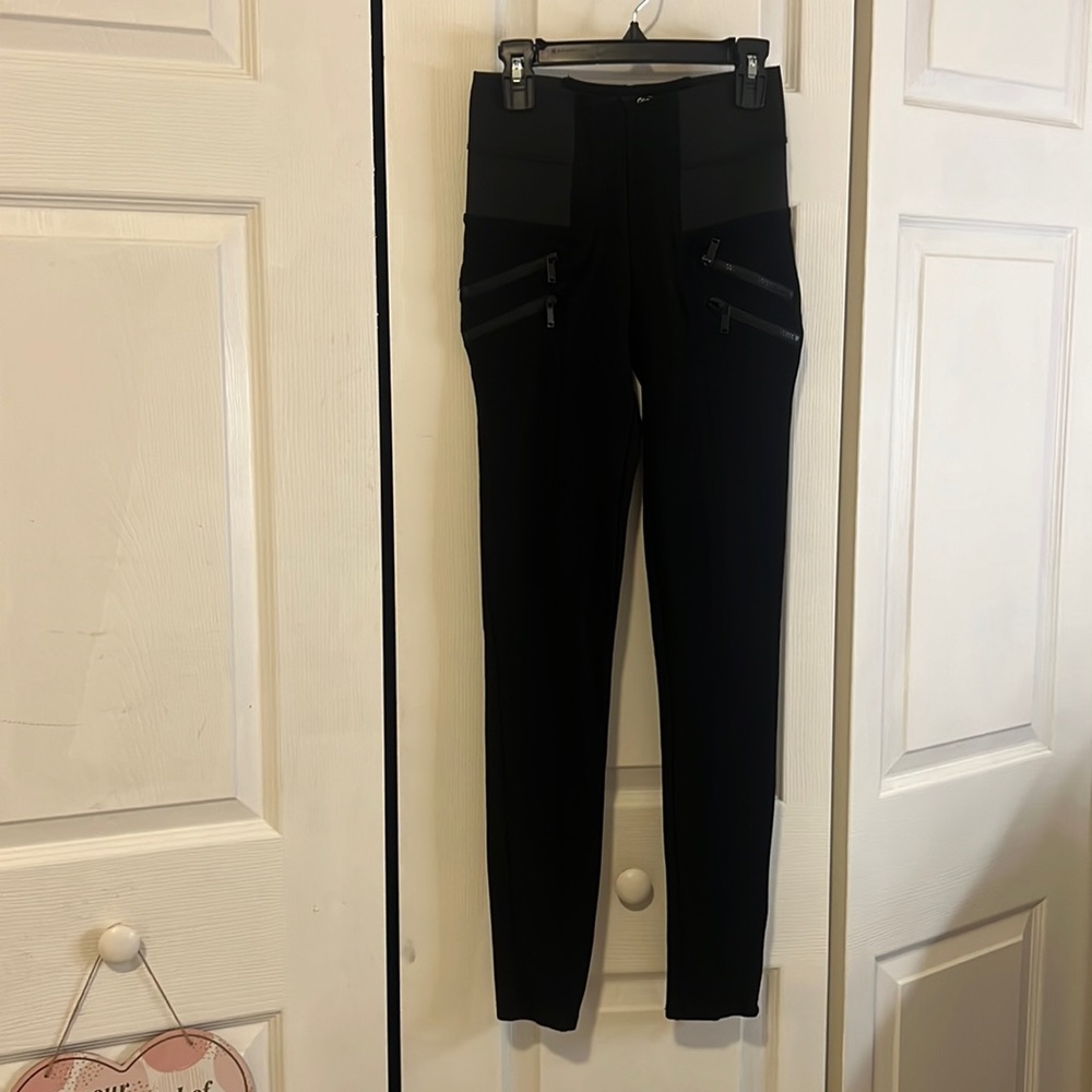 G by Guess black stretchy pants